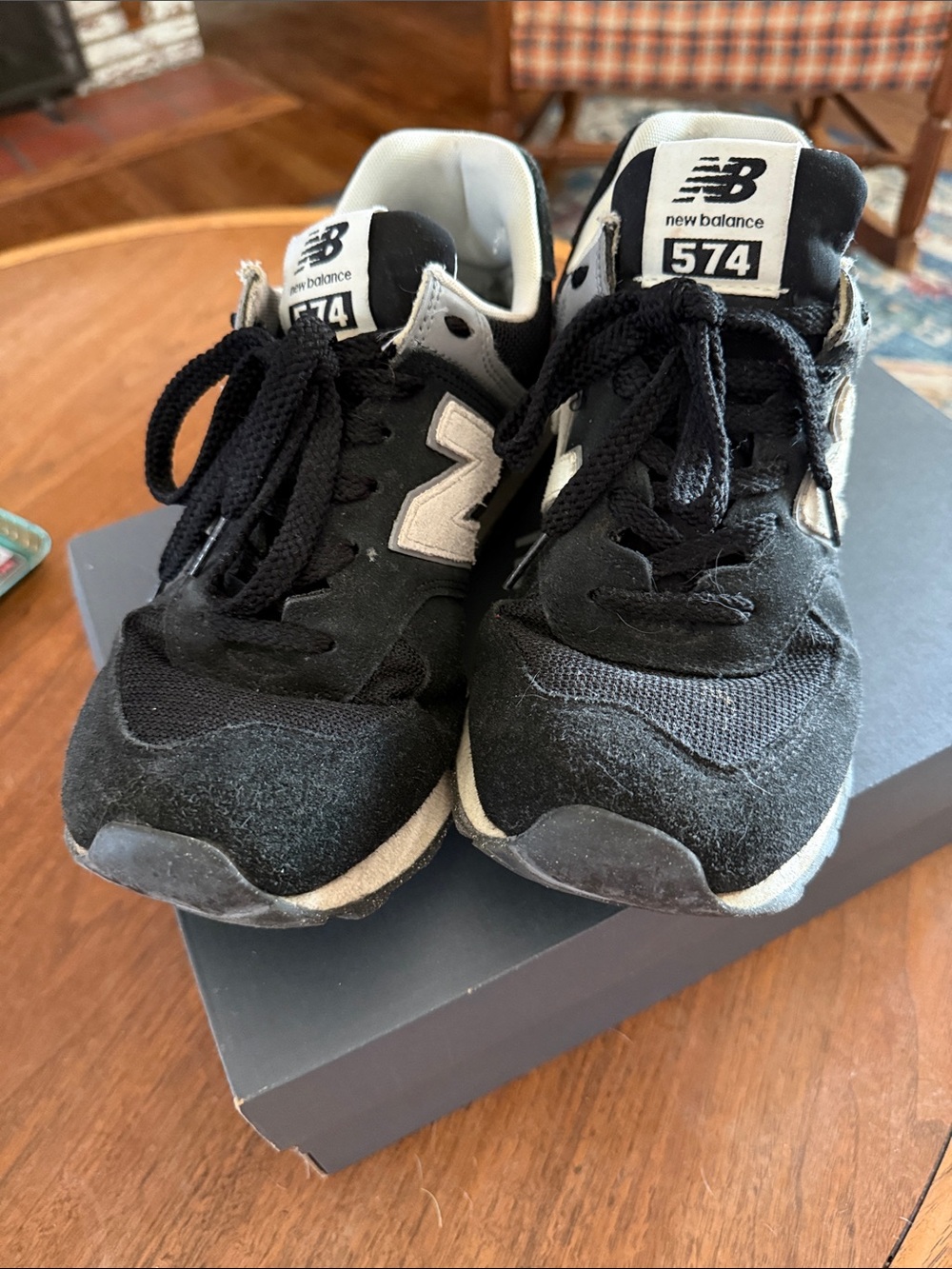 New Balance 574 - Picture 2 of 5